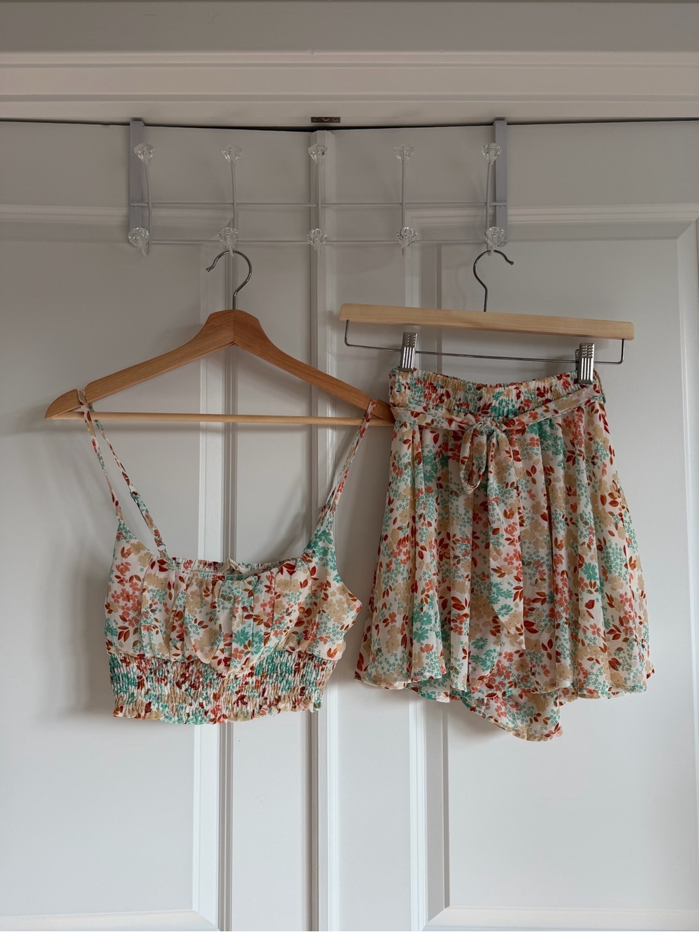 Floral Two-Piece Crop Top & Shorts Set - Cream with Coral & Teal Flowers